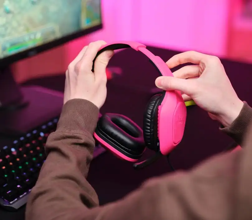 Trust-GXT-415P-Zirox-gaming-zicne-slusalice-s-mikrofononom-roze-9.webp Trust GXT 415P Zirox gaming zicne slusalice s mikrofononom roze 9
