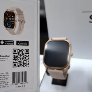 London-zenski-pametni-sat-u-zlatnoj-boji-sa-rozom-narukvicom-kockasti-sat