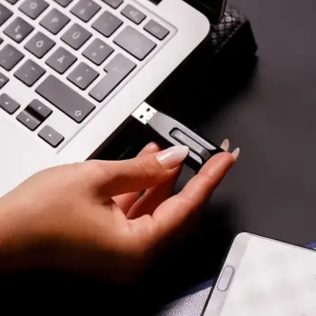 USB Stick Verbatim V3 256GB USB 3.2 Gen1 crni